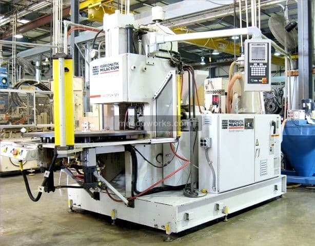 Used 2000 Cincinnati Milacron CH70-R - Rotary Injection Molding Machines: Vertical