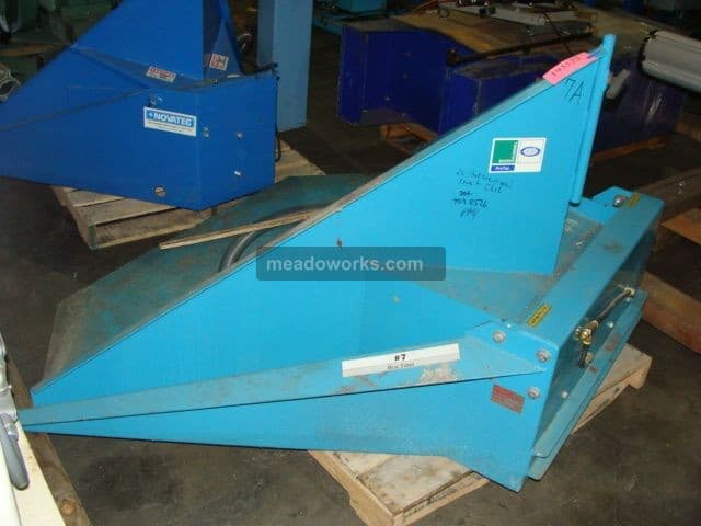 Used 2004 Novatec 29-900 Gaylord Tilters