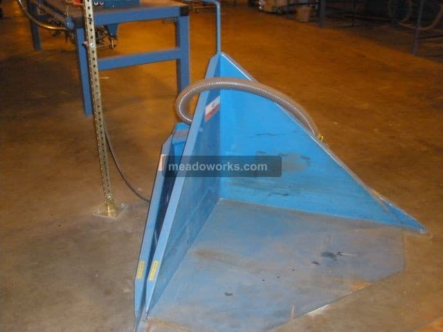 Used 1996 Una-Dyn Oct-30 Gaylord Tilters