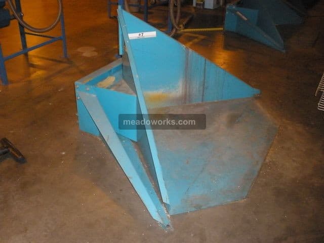 Used 1996 Una-Dyn Oct-30 Gaylord Tilters