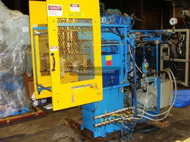 Used 1995 Rocheleau R4 Reciprocating Screw Extrusion Blow Molder Blow Molding Machinery