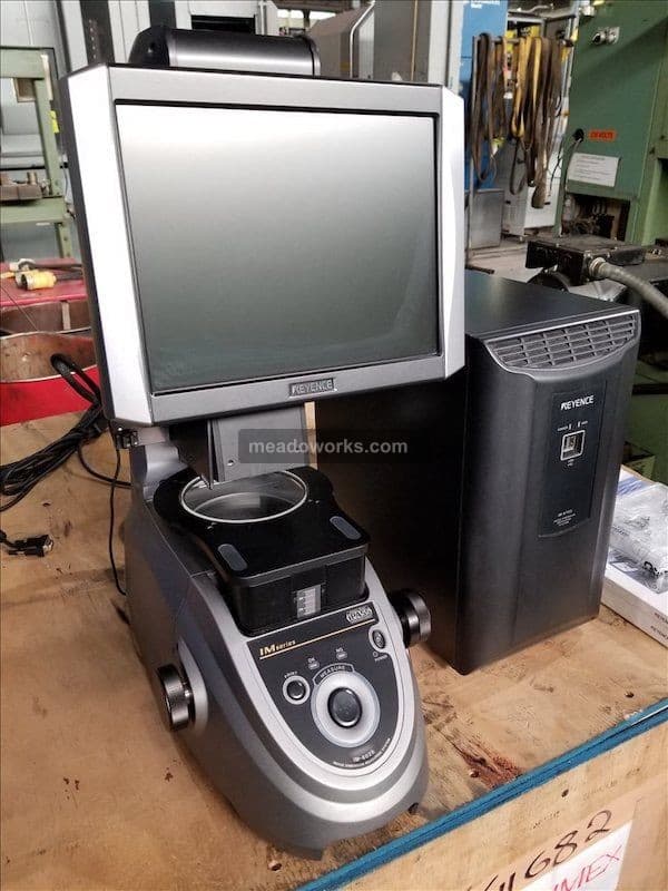 Used Keyence IM-6025 Comparators