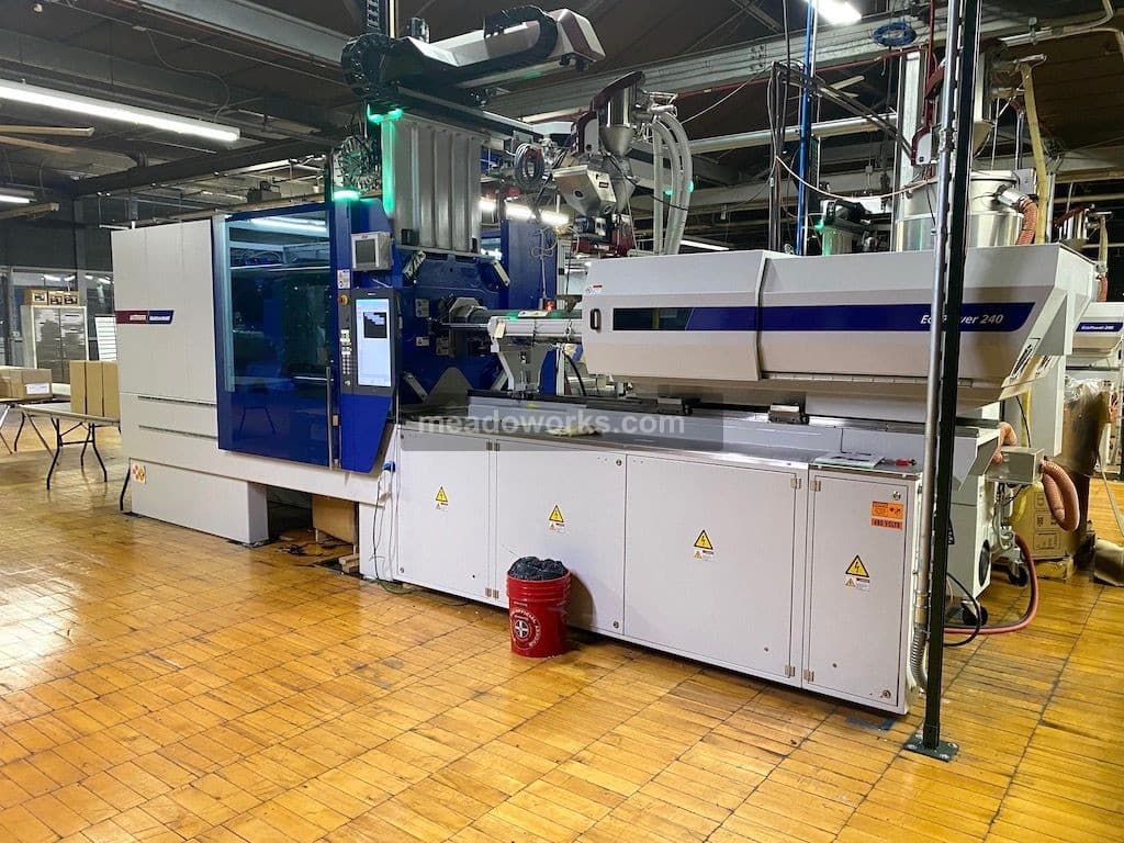Used 2017 Battenfeld EcoPower 240/1330 Injection Molding Machines: Horizontal