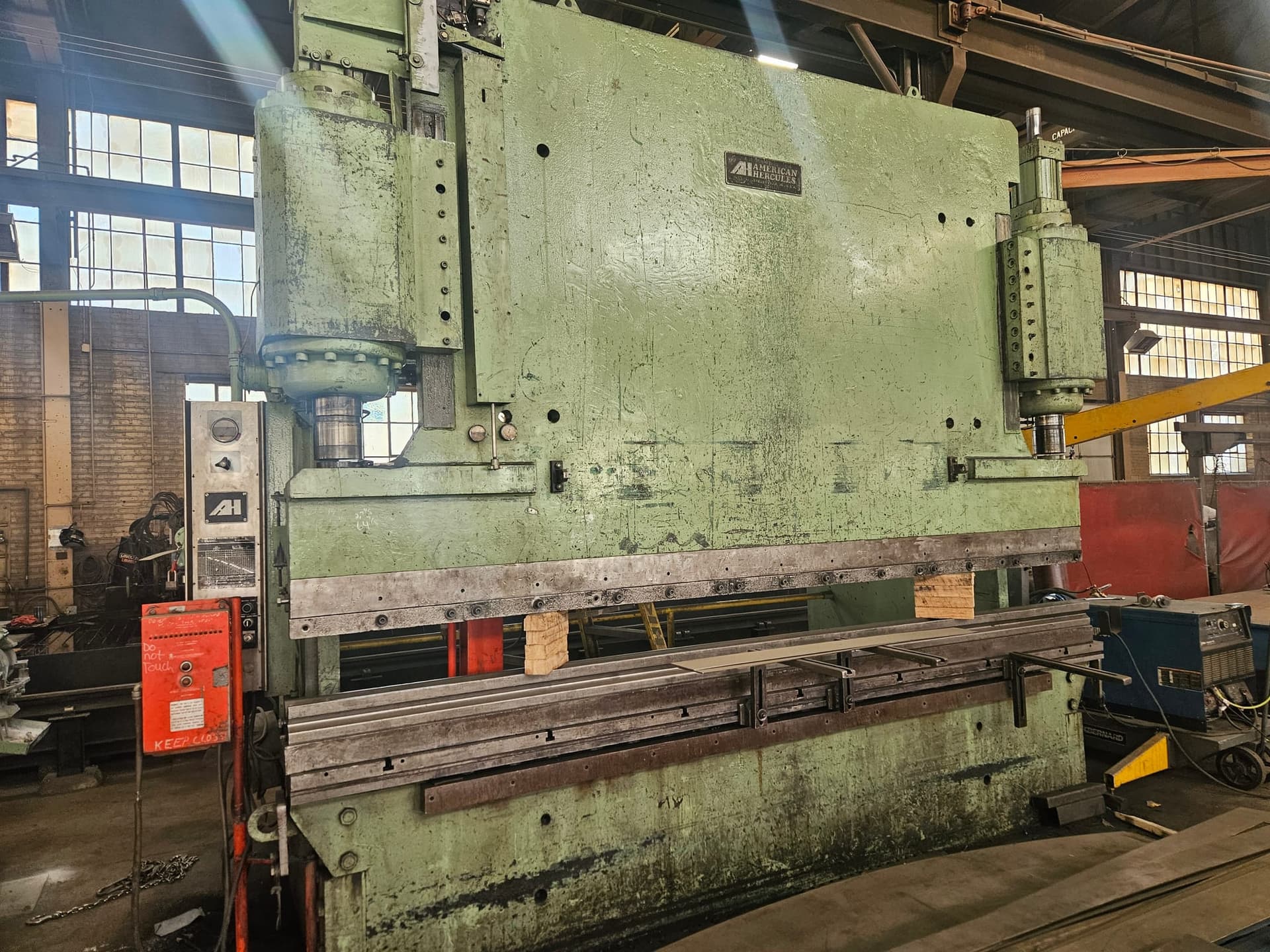 Used American Hercules Press Brakes