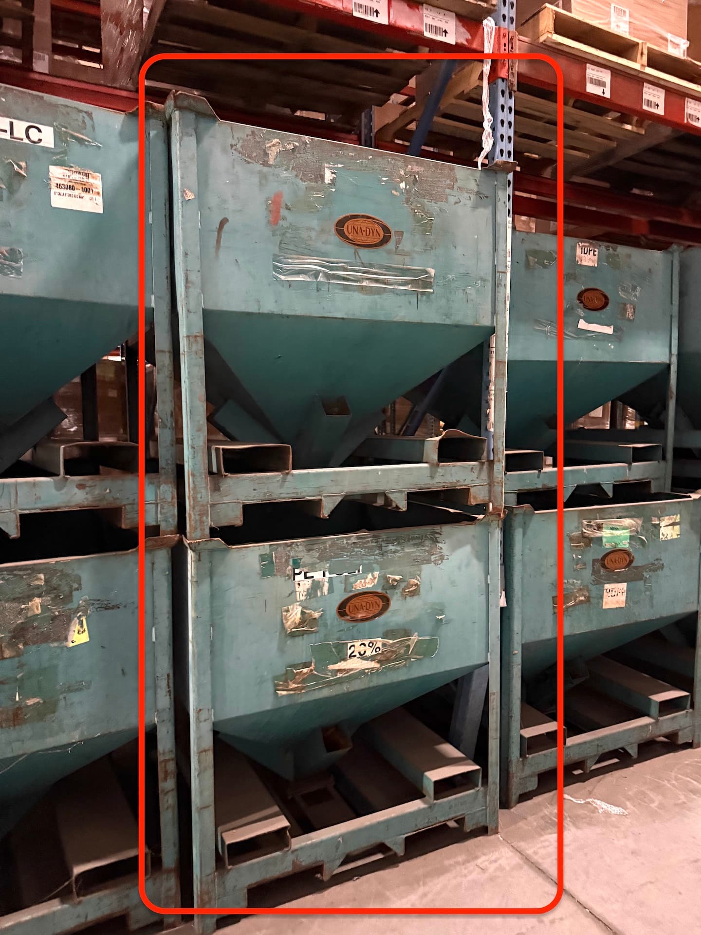 Used Una-Dyn Material Bins