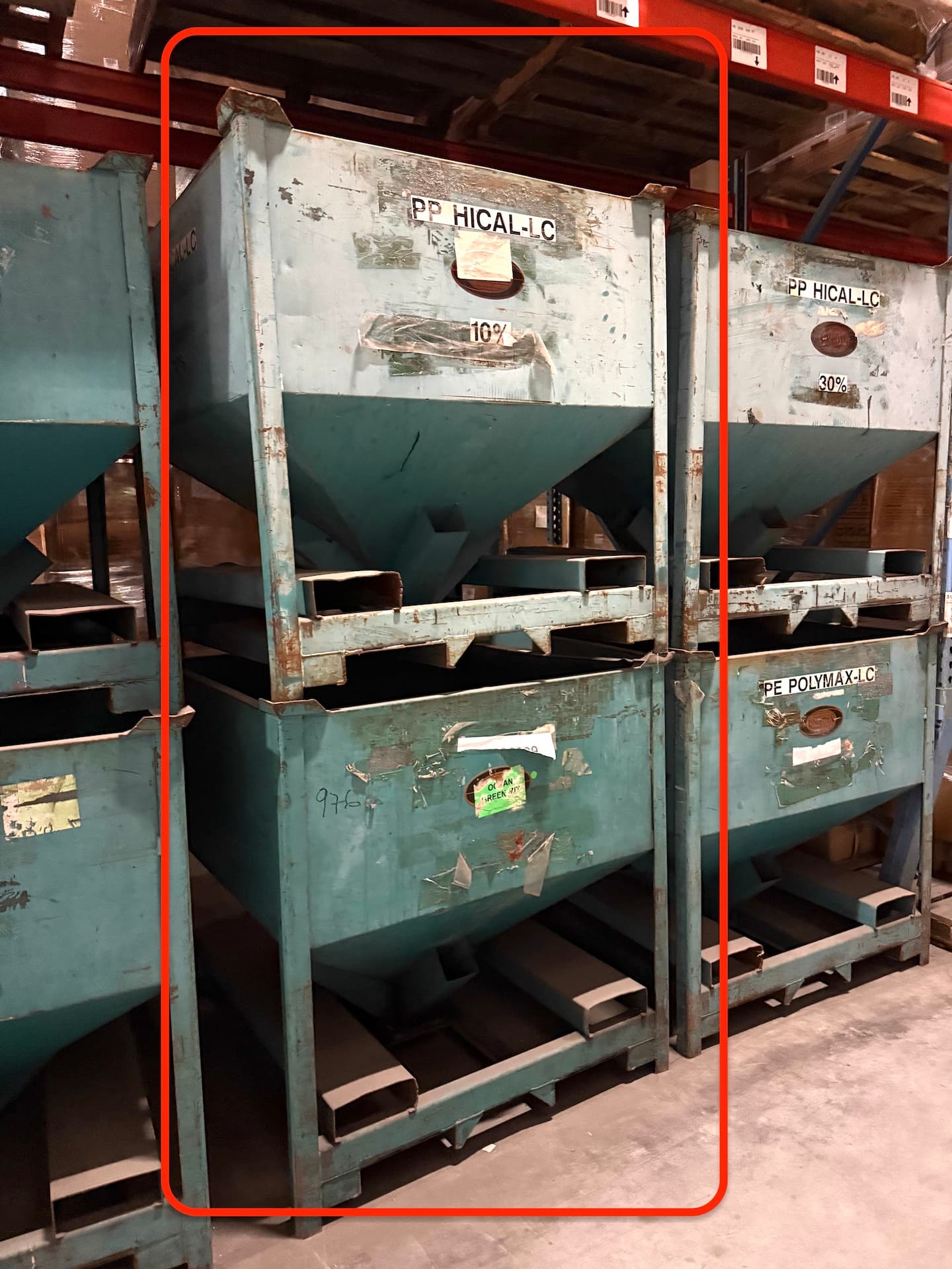 Used Una-Dyn Material Bins