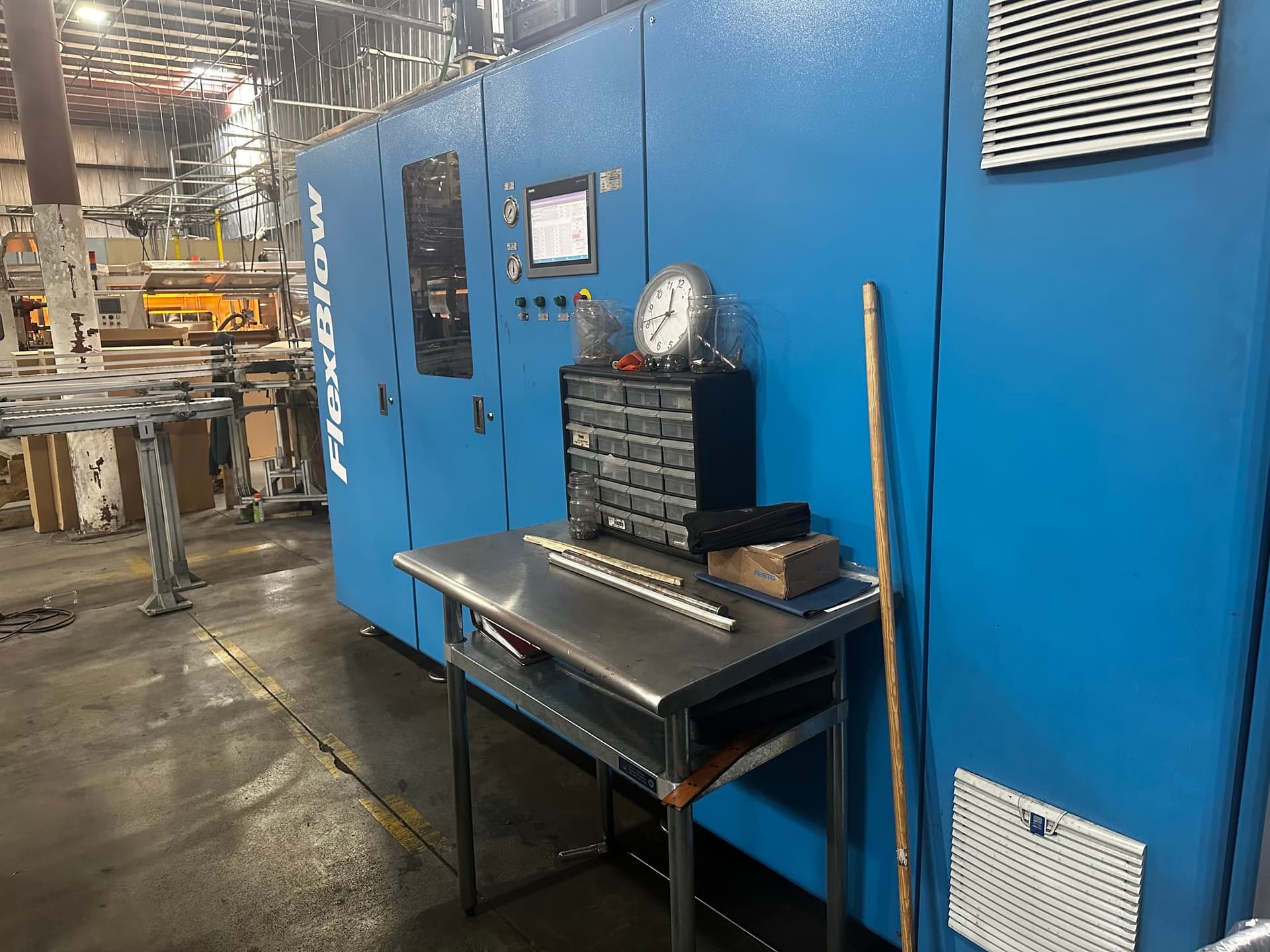 FlexBlow 4-Cavity Reheat & Stretch Blow Molding Machine