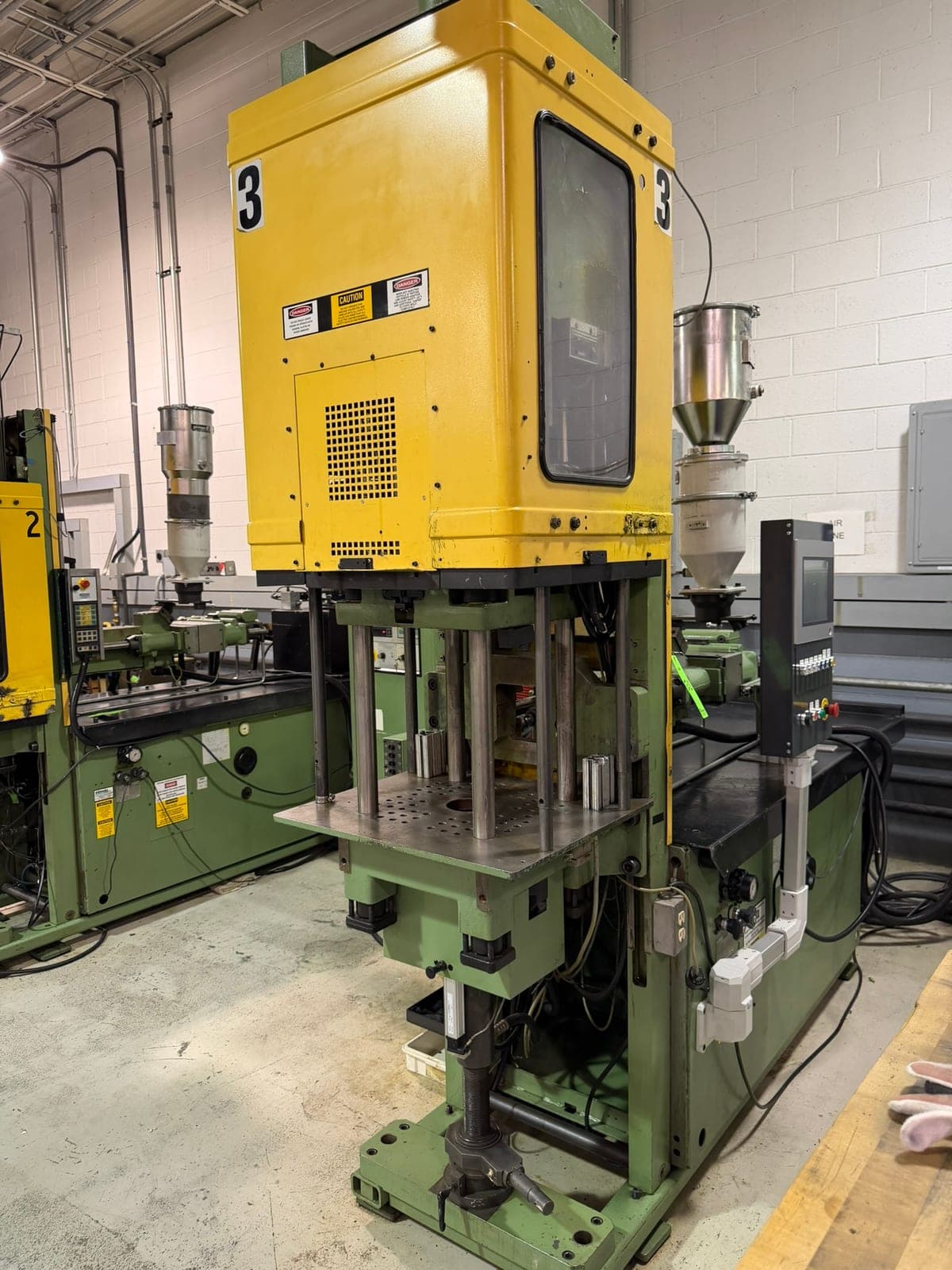 Used 1991 Arburg Allrounder 270 M 350-90 Injection Molding Machines: Vertical