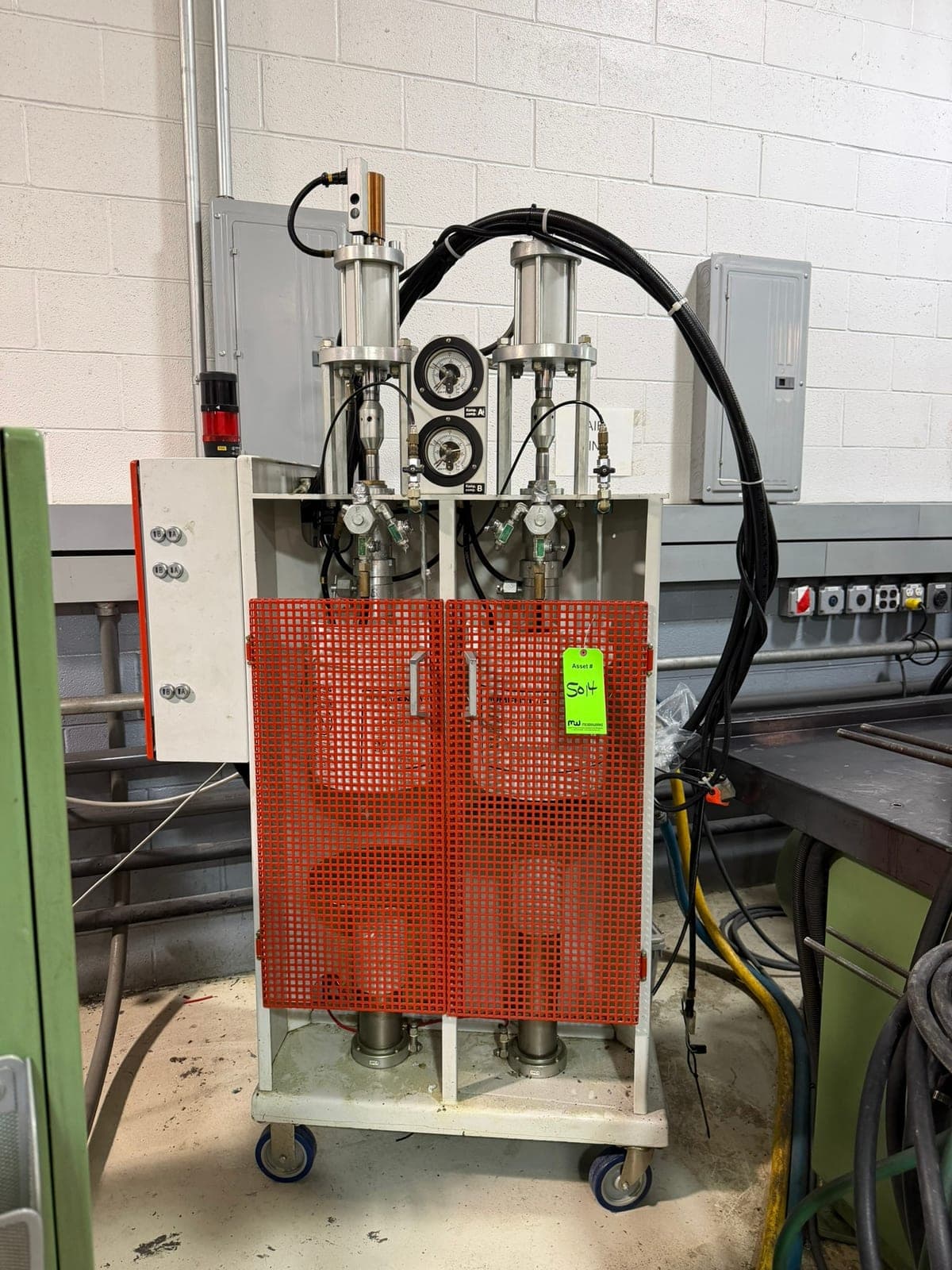 Used 2KM Star 902A Silicone Dispensers