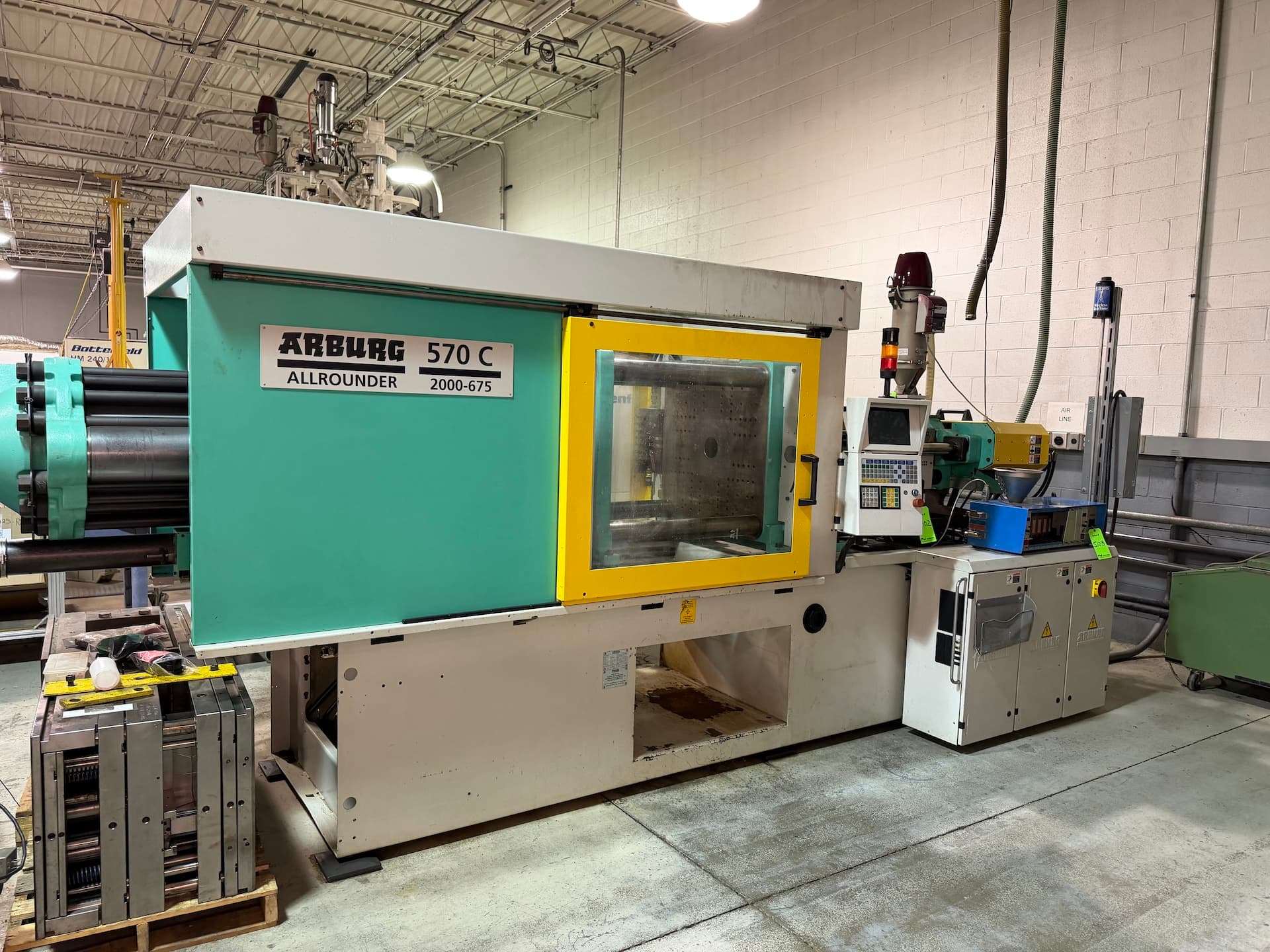 Used 2000 Arburg Allrounder 570 C 2000-675 Injection Molding Machines: Horizontal