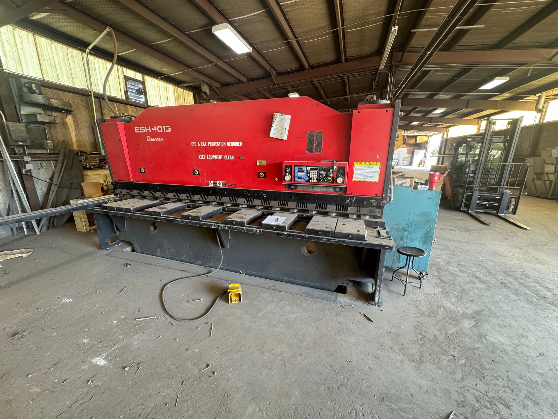 Used 2002 Amada ESH-4013 Shears, Power