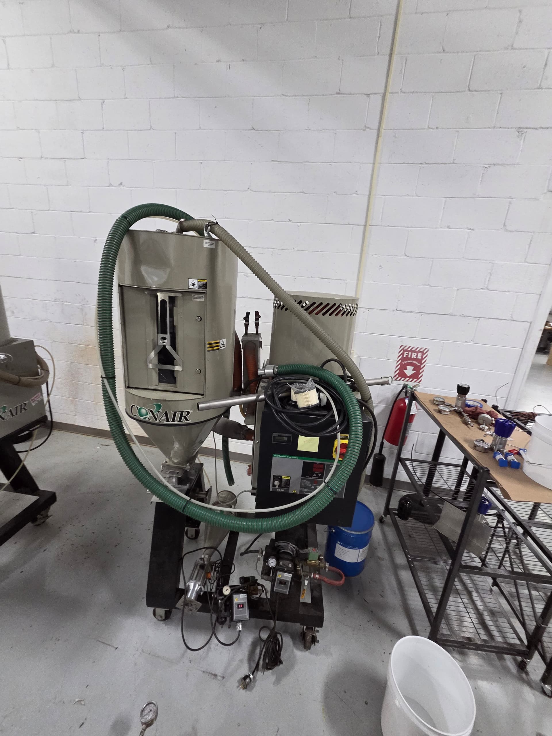 Conair Small Carousel Dryer w/Drying Hopper