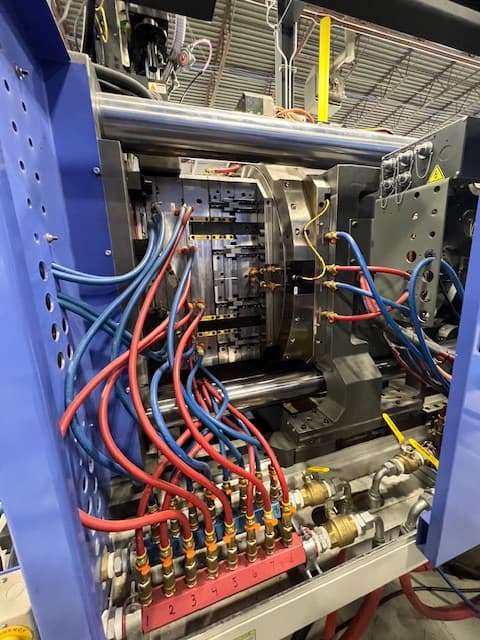 Used 2018 MGS RP1100E Rotary Platens & Auxiliary Injection Units