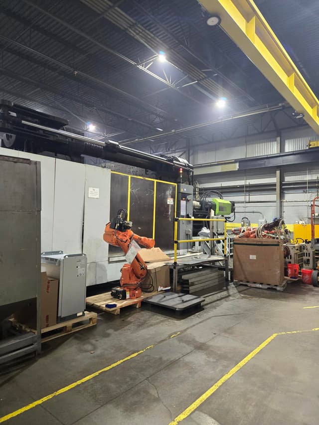 2015 Engel DUO 3500-Ton Two-Platen Injection Molding Machine
