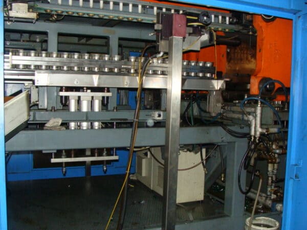 ECS FX20/80 EVO PET Thermal Stretch Blow Molder - Image 5