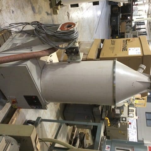 AD30/4.0 Press Mounted Desiccant Dryer & Hopper