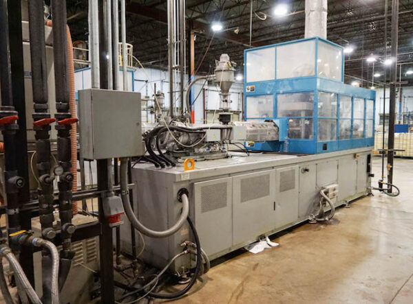 PF6-2B Injection Stretch Blow Molder - Image 4