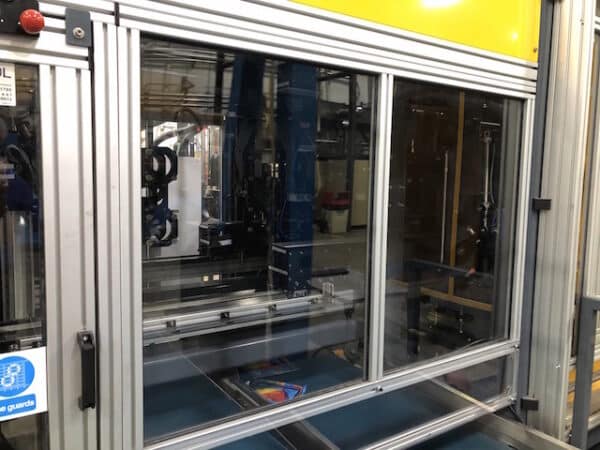 8 Cavity, 4 x 4 Stack Plate Mold w/In-Mold Labeling - Image 5