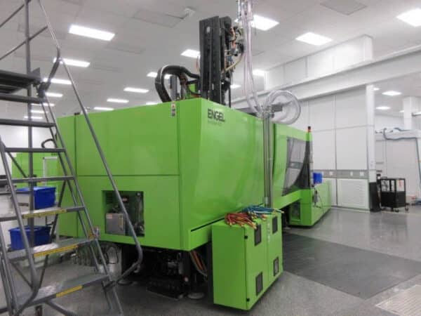 e-motion 740H/50MV/420 T combi US - 2-Shot