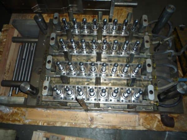 32-Cavity Preform Mold - Image 2